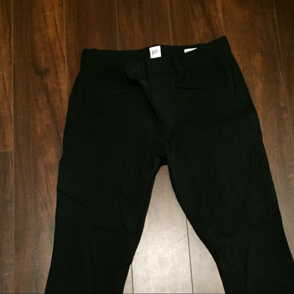 Gap Black ankle pants size 4